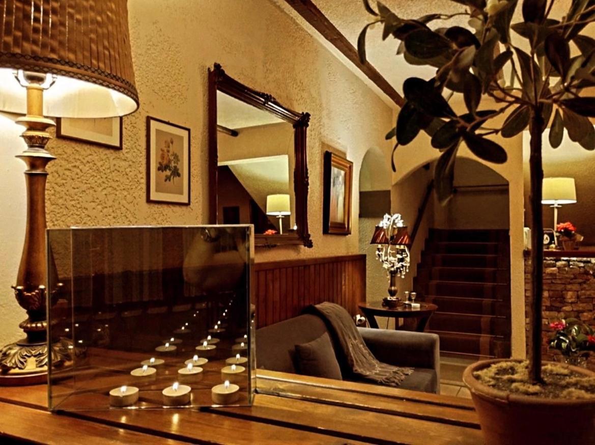 Fanaras Hotel カラブリタ エクステリア 写真