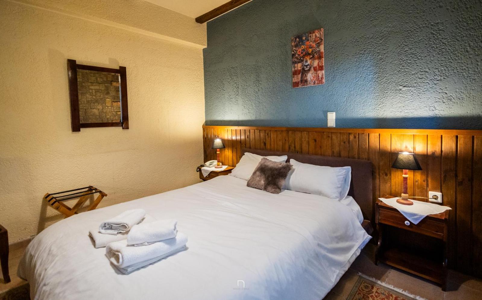 Fanaras Hotel カラブリタ エクステリア 写真